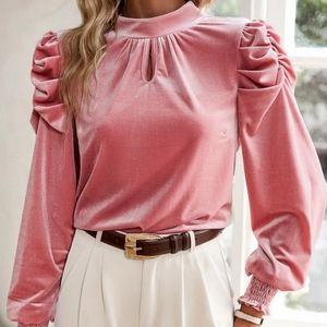 Velvet Captivation Tie-Up Charm - Pink